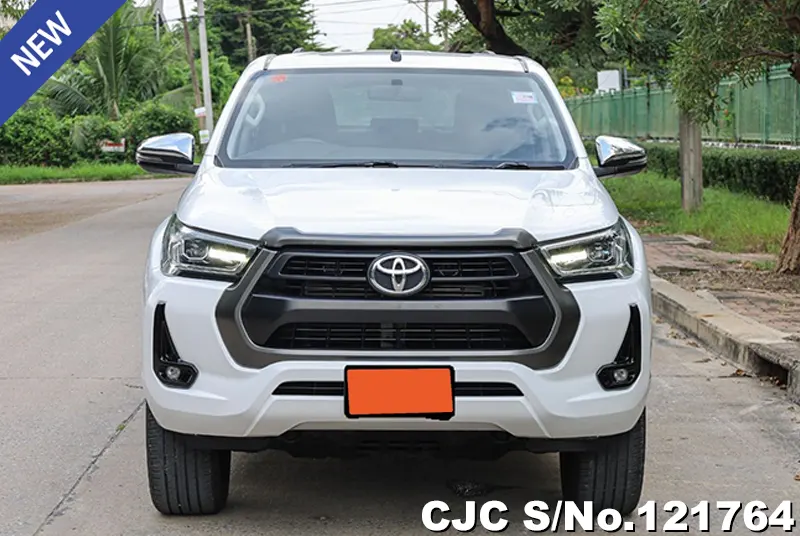Toyota Hilux in White for Sale Image 4
