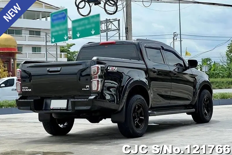 Isuzu D-Max in Black for Sale Image 2