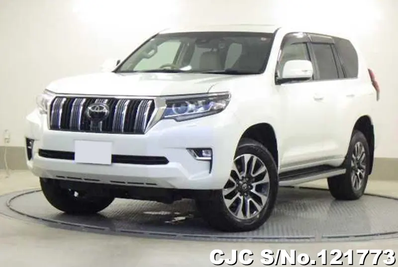 Toyota / Land Cruiser Prado 2023