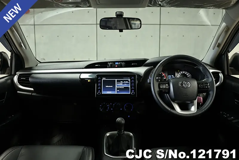 Toyota Hilux in White for Sale Image 5