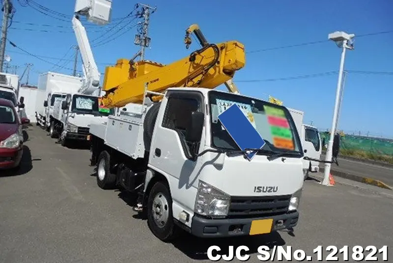 Isuzu / Elf 2013
