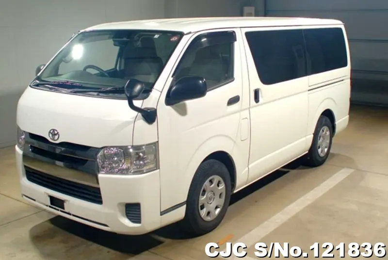 Toyota / Hiace 2019