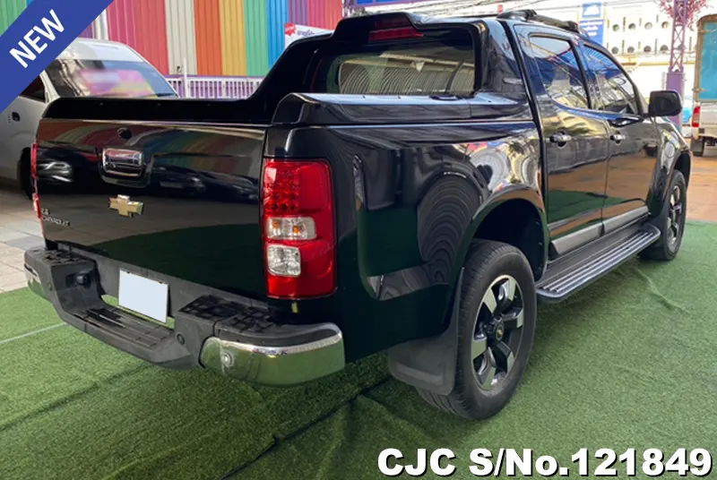 Chevrolet Colorado in Black for Sale Image 2