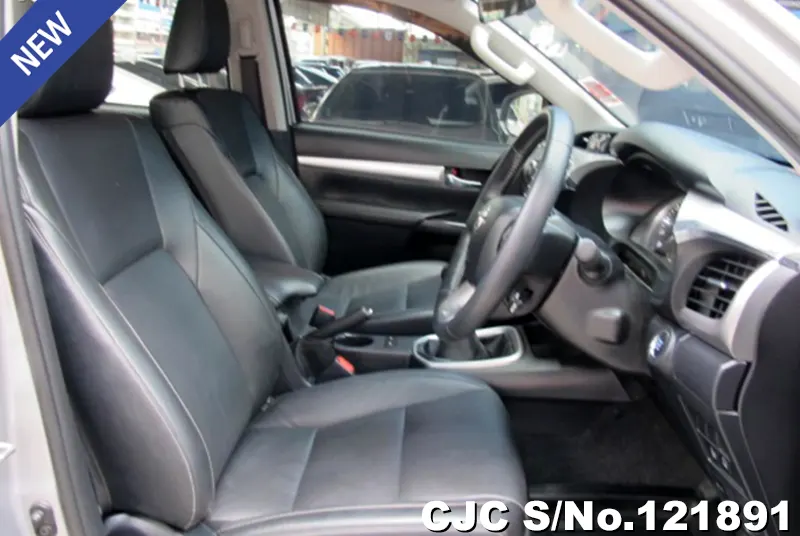 Toyota Hilux in Silver for Sale Image 7