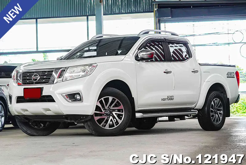 Nissan Navara in White for Sale Image 3