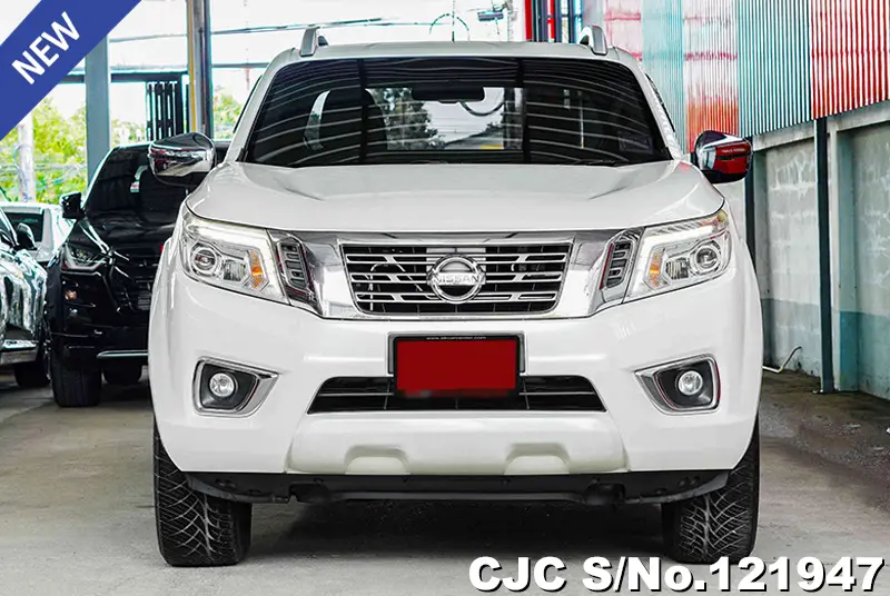 Nissan Navara in White for Sale Image 4