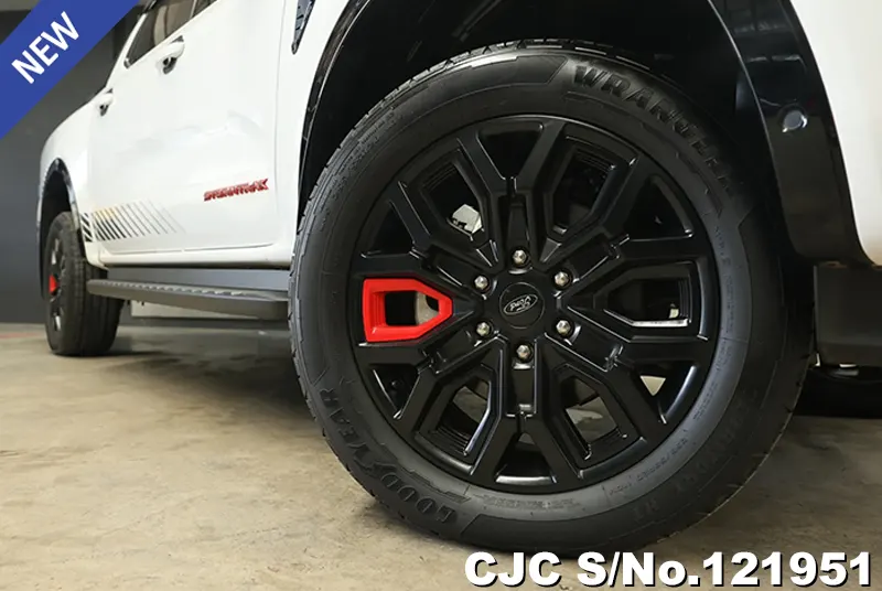 Ford Ranger in White for Sale Image 12