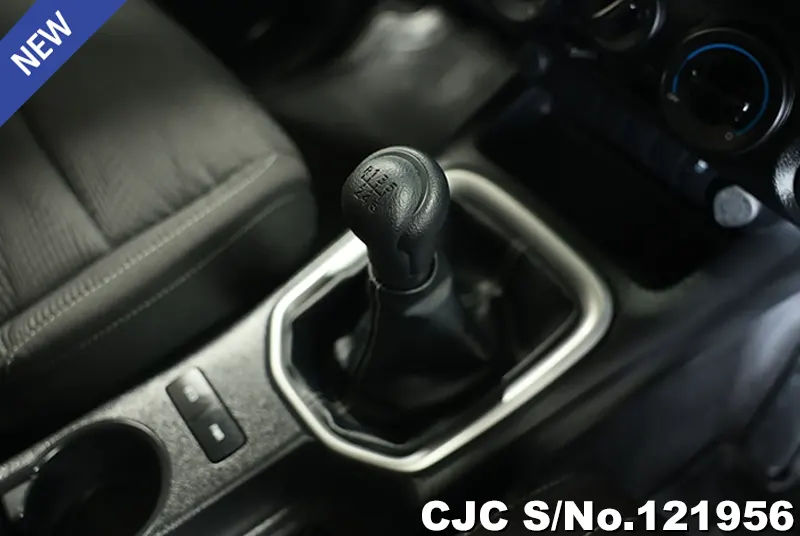 Toyota Hilux in Gray for Sale Image 13