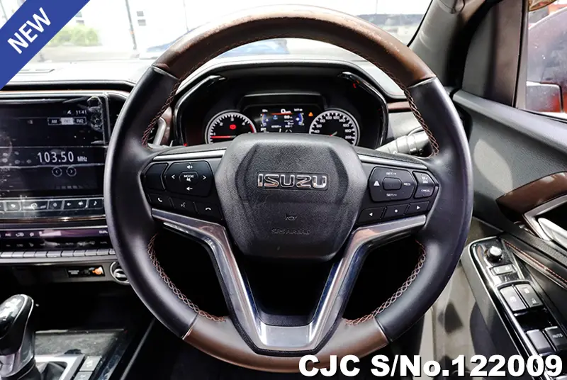 Isuzu D-Max in Orange for Sale Image 13