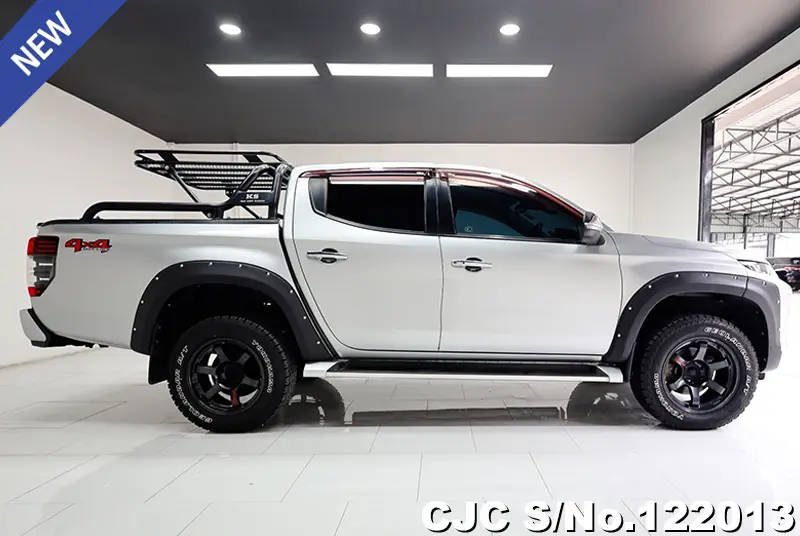 Mitsubishi Triton in Silver for Sale Image 5