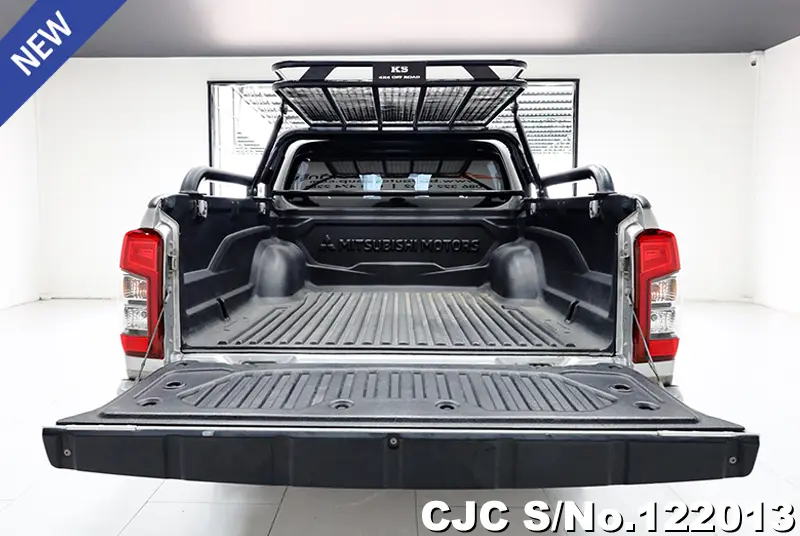 Mitsubishi Triton in Silver for Sale Image 7
