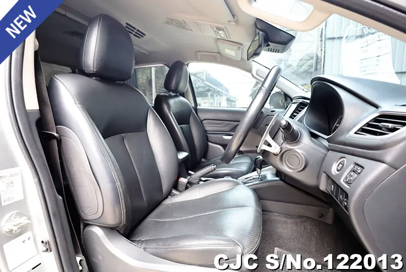 Mitsubishi Triton in Silver for Sale Image 9