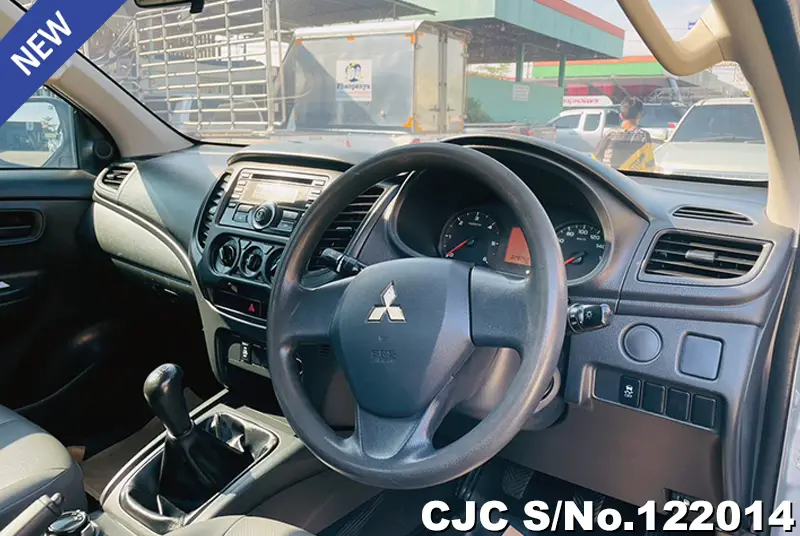 Mitsubishi Triton in Gray for Sale Image 6