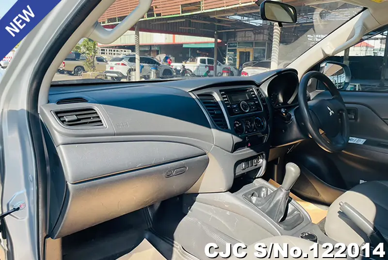 Mitsubishi Triton in Gray for Sale Image 7