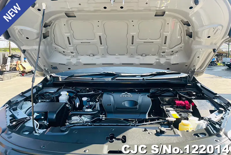 Mitsubishi Triton in Gray for Sale Image 10