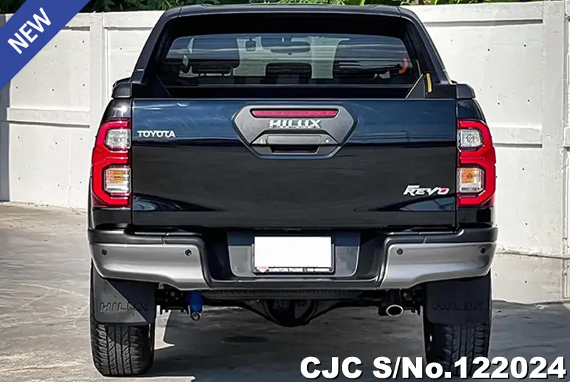 Toyota Hilux in Black for Sale Image 4