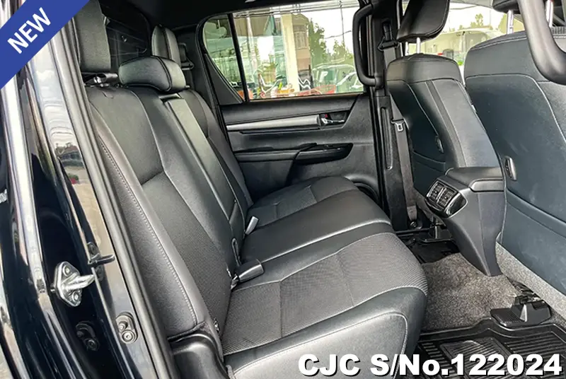 Toyota Hilux in Black for Sale Image 7