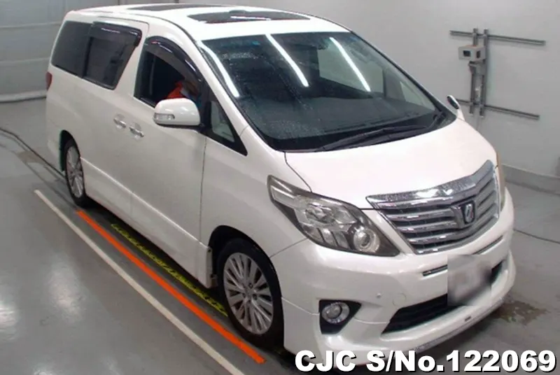 Toyota / Alphard 2011