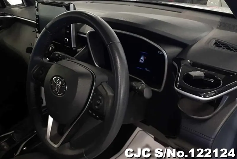 Toyota Corolla Cross in White for Sale Image 6