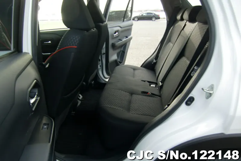 Toyota Raize in Pearl for Sale Image 13