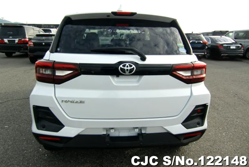 Toyota Raize in Pearl for Sale Image 5