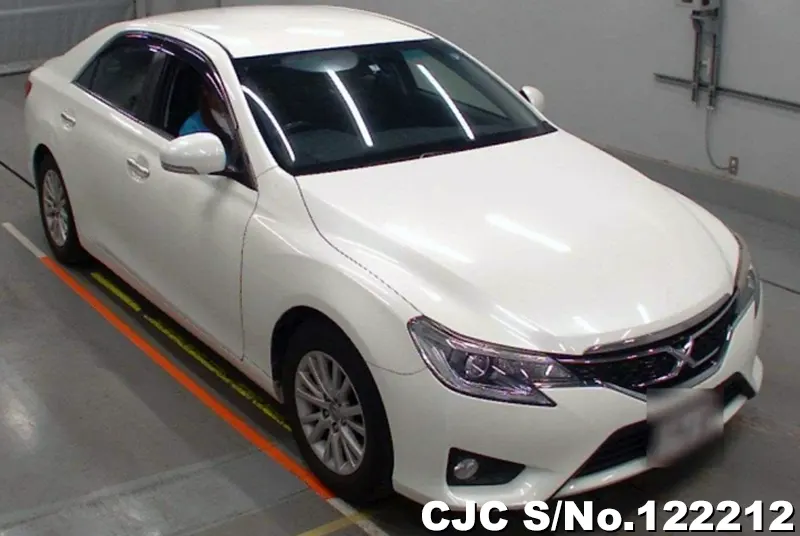 Toyota / Mark X 2015