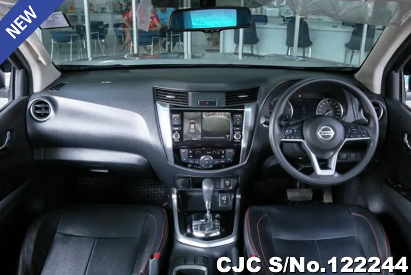 Nissan Navara in Gray for Sale Image 5