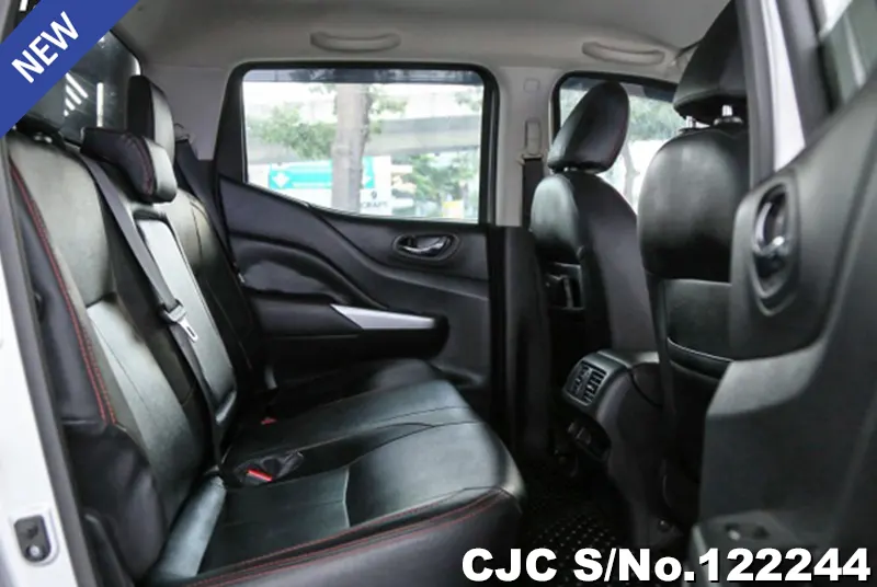 Nissan Navara in Gray for Sale Image 7