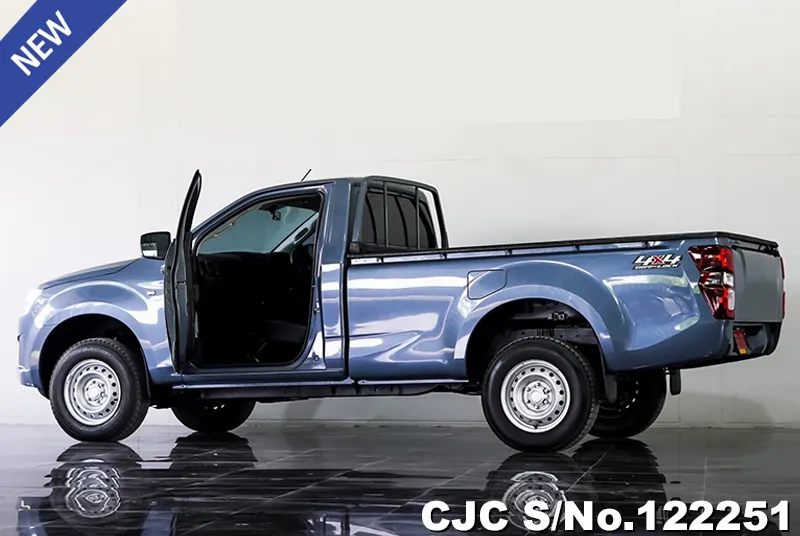 Isuzu D-Max in Gray for Sale Image 9