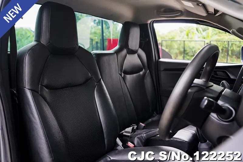 Isuzu D-Max in Gray for Sale Image 12