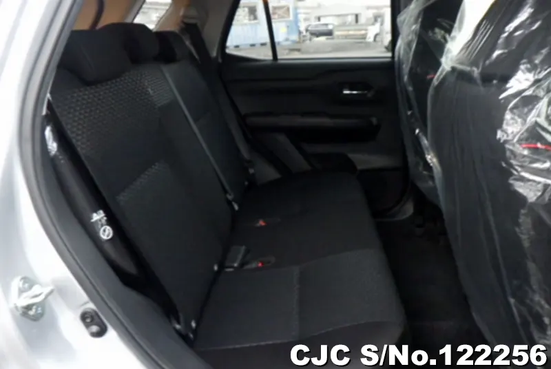 Toyota Raize in Gray for Sale Image 12