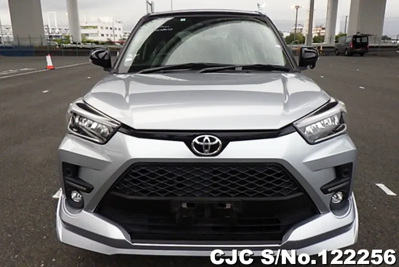 Toyota Raize in Gray for Sale Image 4