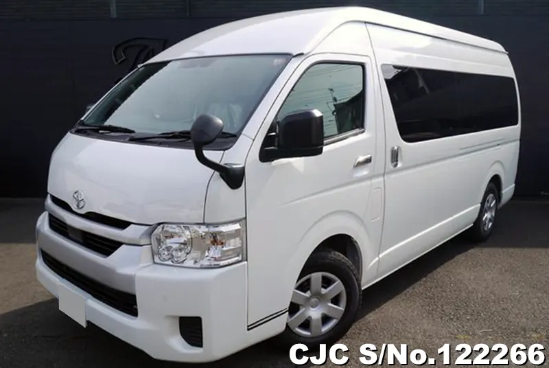 Toyota / Hiace / Commuter 2024