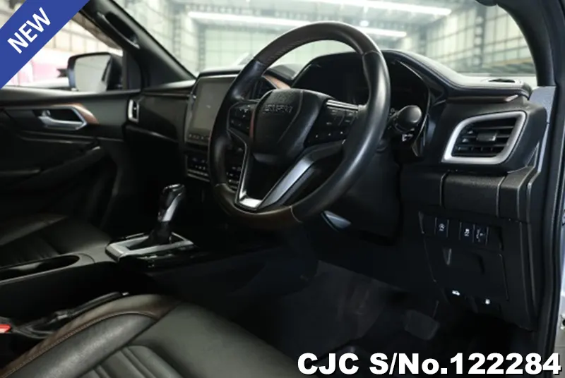 Isuzu D-Max in Silver for Sale Image 5