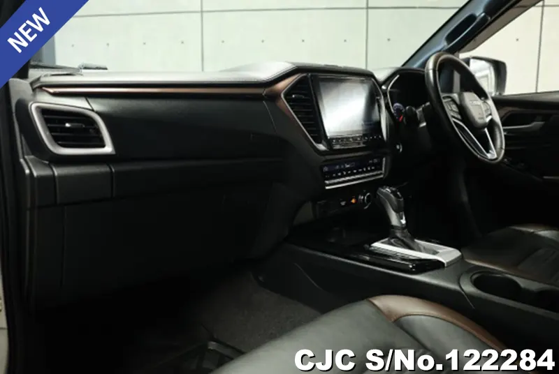 Isuzu D-Max in Silver for Sale Image 6