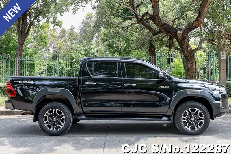 Toyota Hilux in Black for Sale Image 6