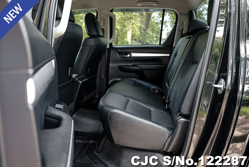 Toyota Hilux in Black for Sale Image 13