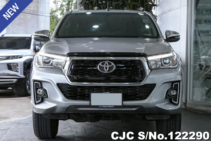 Toyota Hilux in Gray for Sale Image 2