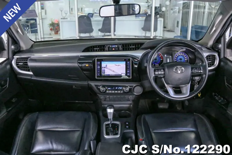 Toyota Hilux in Gray for Sale Image 5