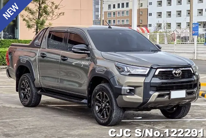 Toyota Hilux in Oxide Bronze Metallic for Sale Image 0