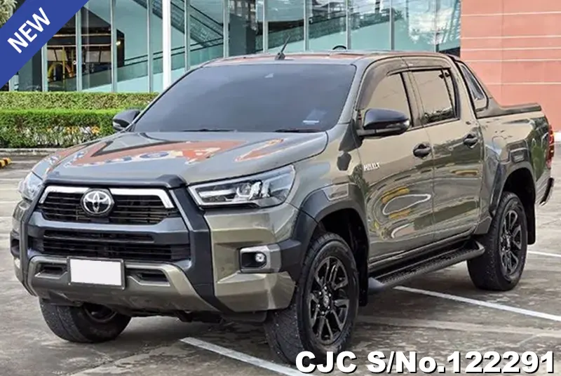 Toyota Hilux in Oxide Bronze Metallic for Sale Image 3