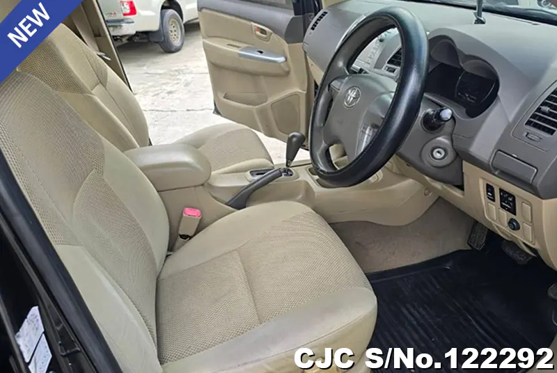 Toyota Hilux in Black for Sale Image 8
