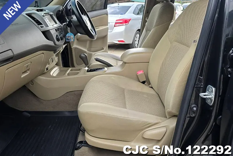 Toyota Hilux in Black for Sale Image 9