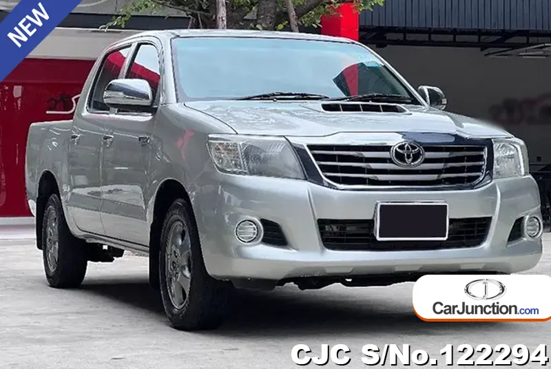 Toyota Hilux in Gray for Sale Image 0