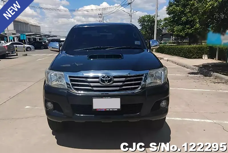 Toyota Hilux in Black for Sale Image 3