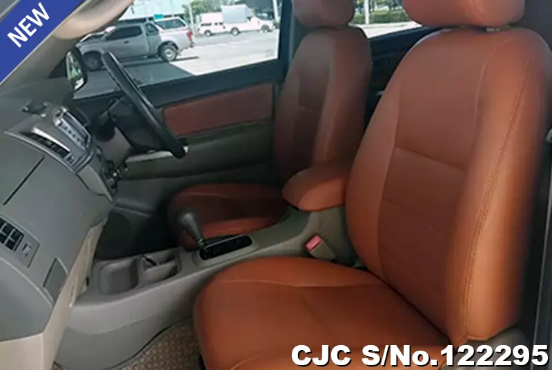 Toyota Hilux in Black for Sale Image 8