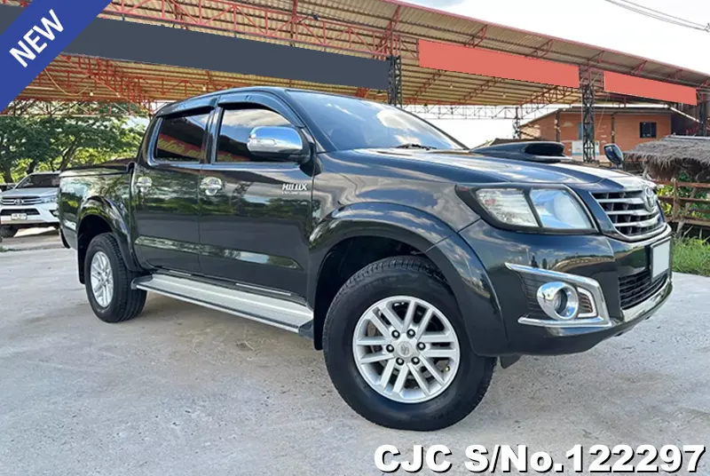 Toyota Hilux in Black for Sale Image 0