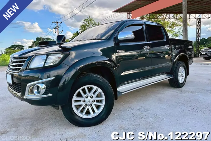 Toyota Hilux in Black for Sale Image 3