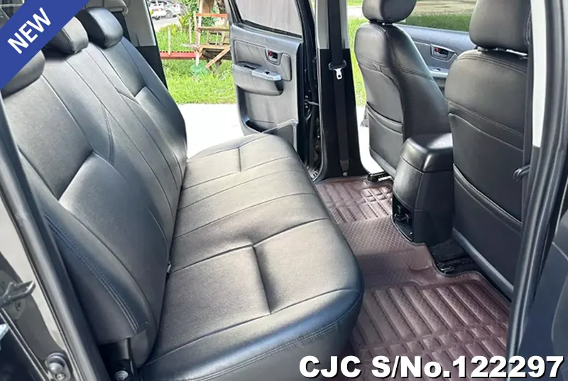 Toyota Hilux in Black for Sale Image 11
