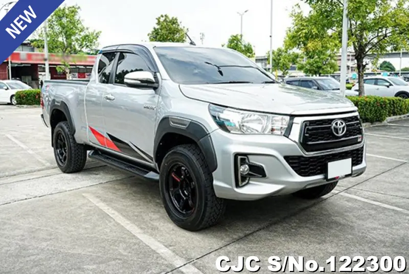 Toyota / Hilux / Revo 2015
